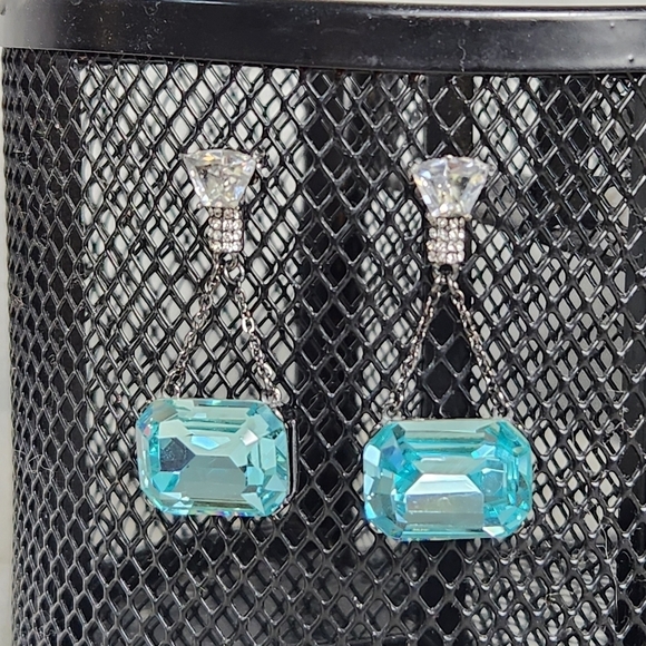 Emerald Cut 14.20ct Sea Blue Aquamarine Gunmetal Statement Dangle Earrings - Picture 2 of 9